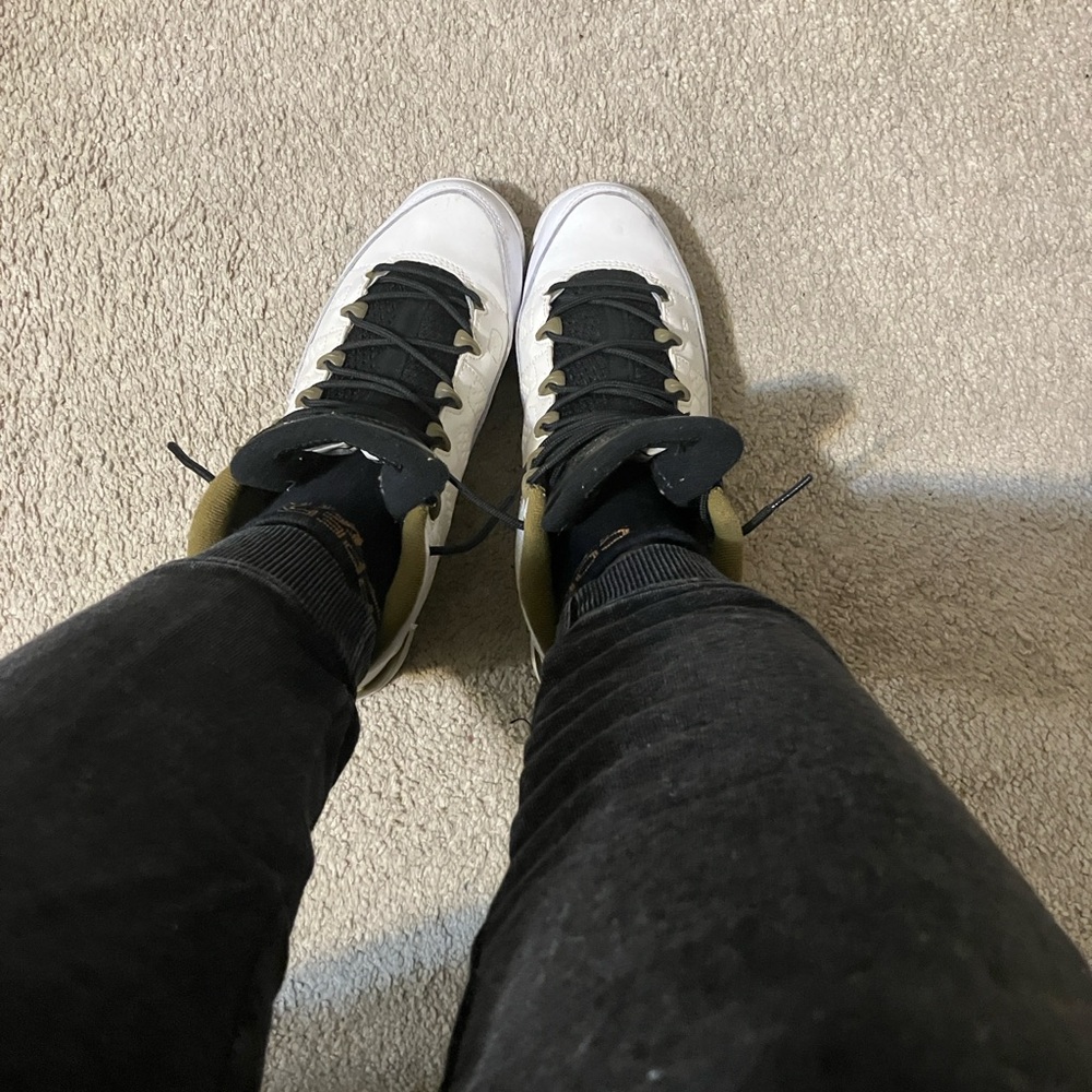 Stylish White and Black Women's Sneakers